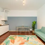 Apartment Modern In With Wifi And Ac