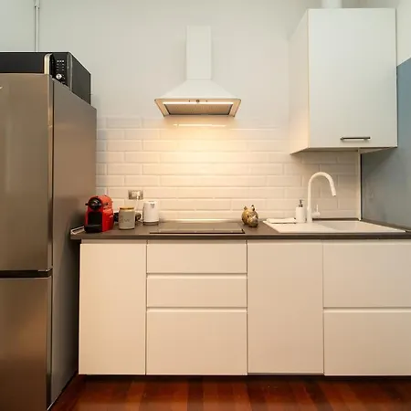 Modern In With Wifi And Ac Apartamento